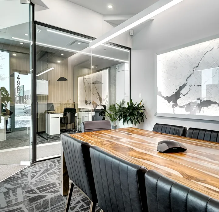 团队工作所在的 Royal LePage du Quartier 办公室