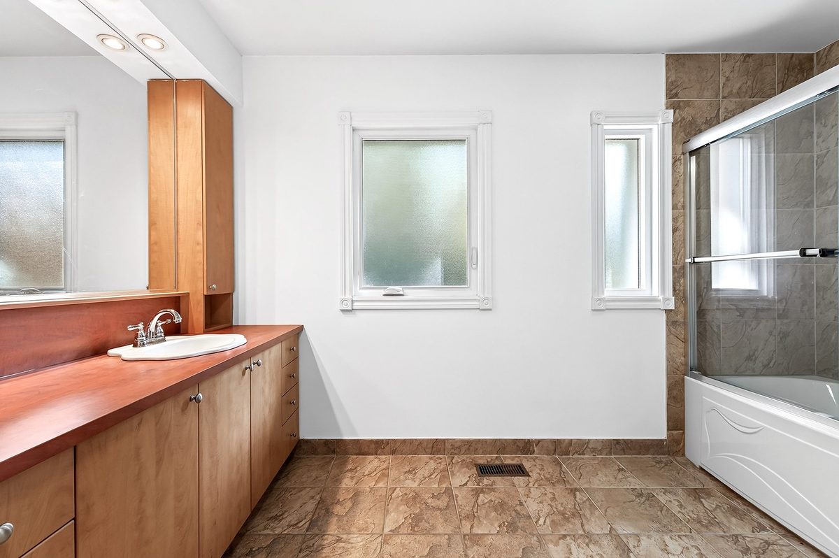 19 Av. Westwood — photo 30