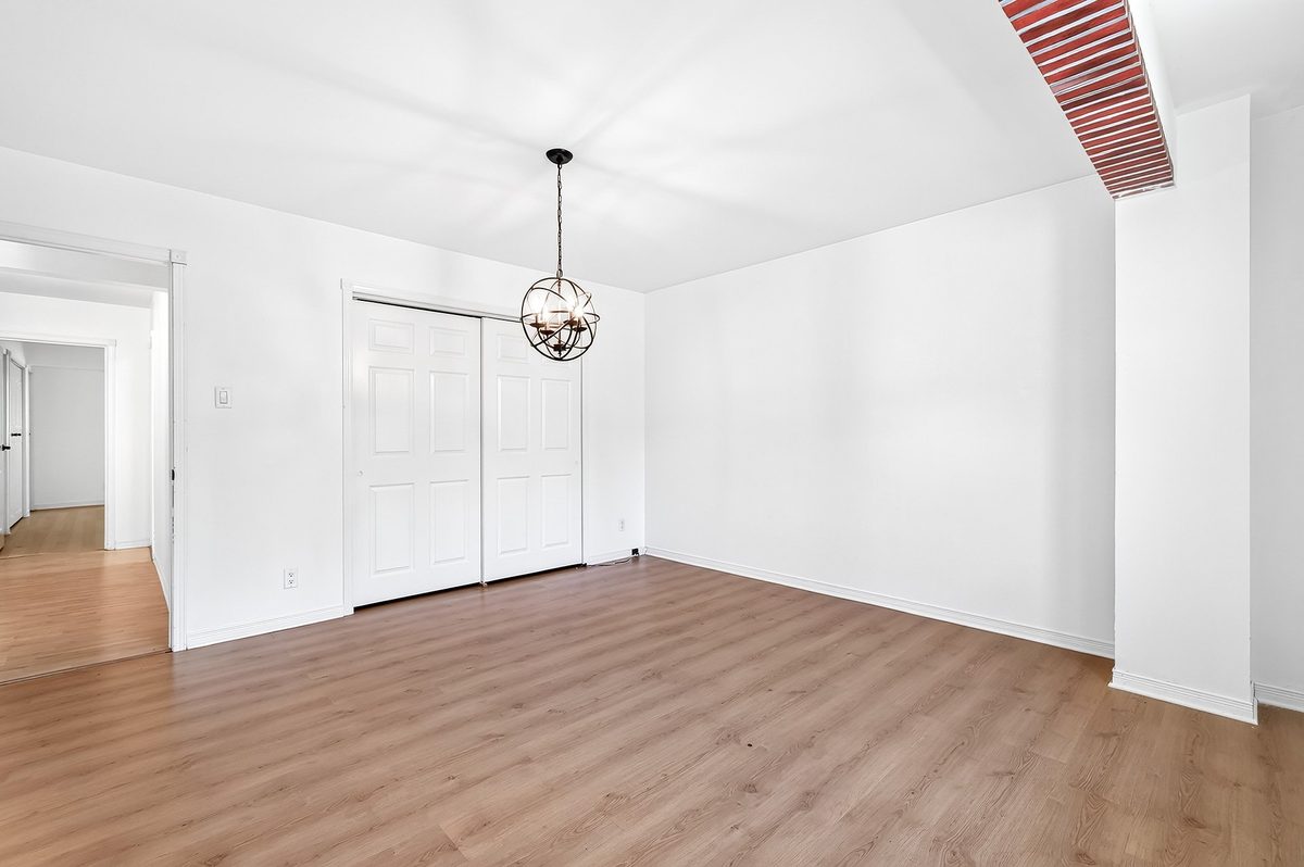 19 Av. Westwood — photo 34