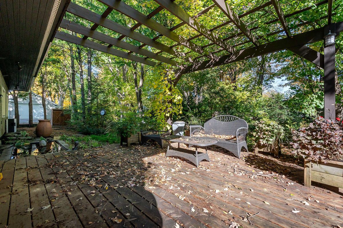 19 Av. Westwood — photo 41