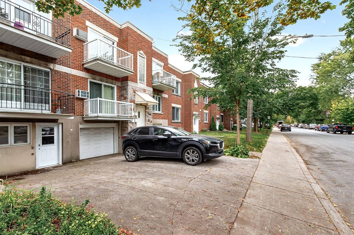 7540 Av. des Érables — photo 2