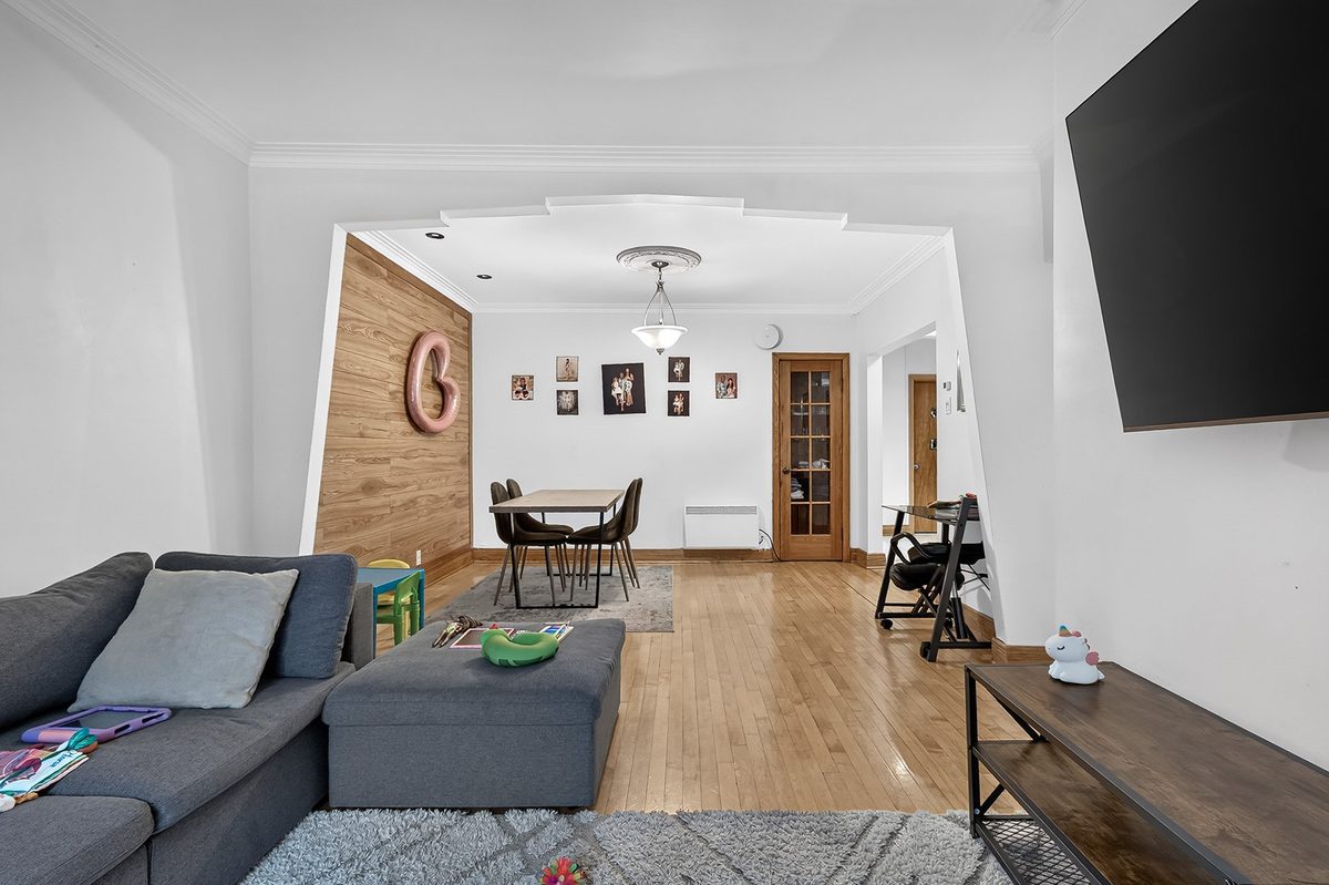 7540 Av. des Érables — photo 5