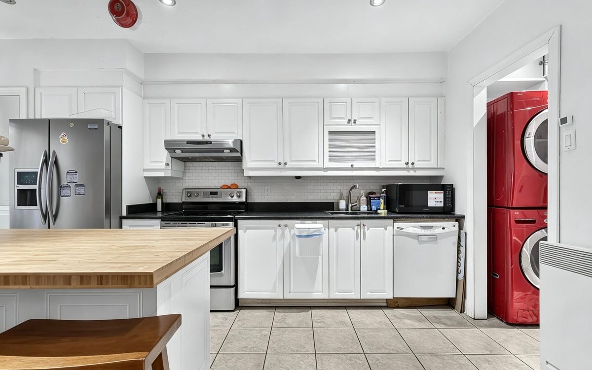 7540 Av. des Érables — photo 11