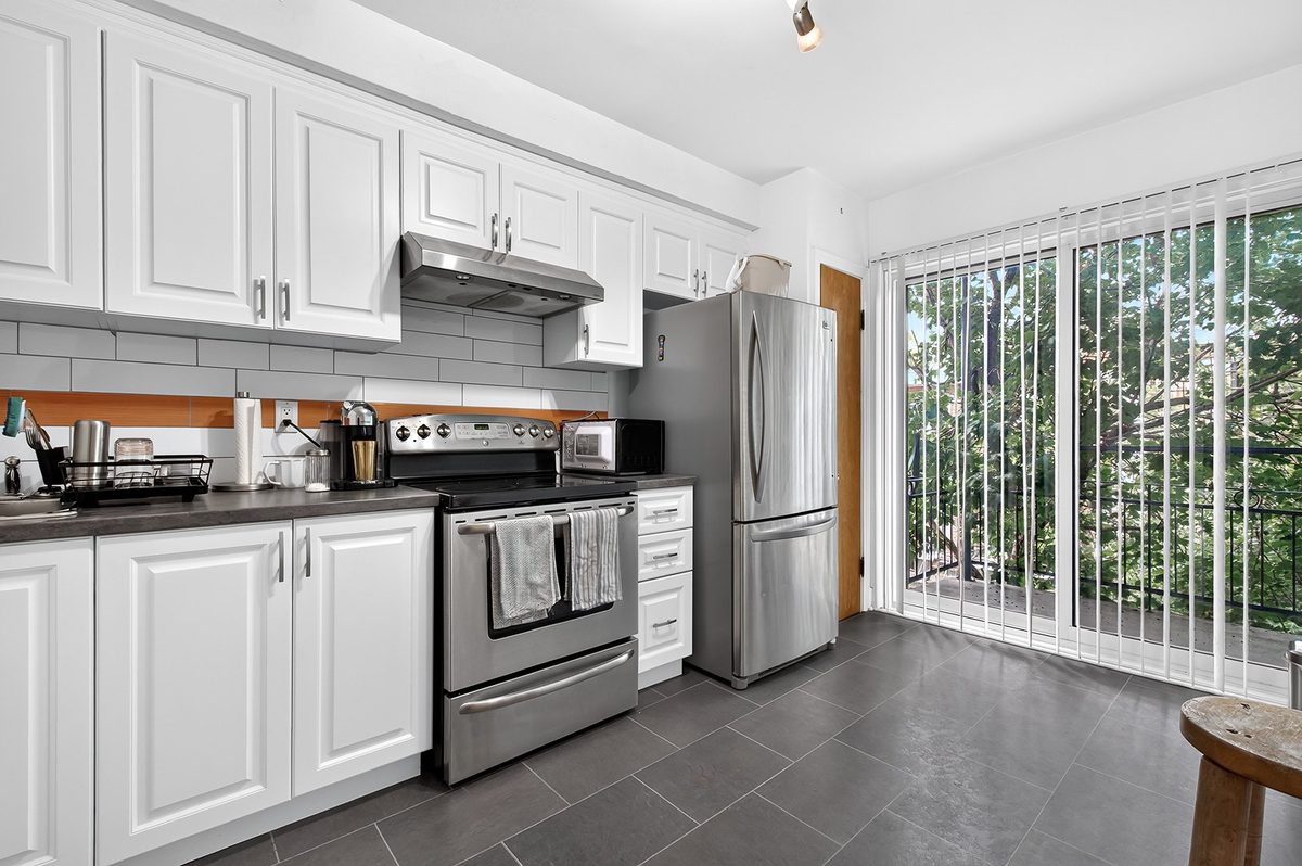 7540 Av. des Érables — photo 21