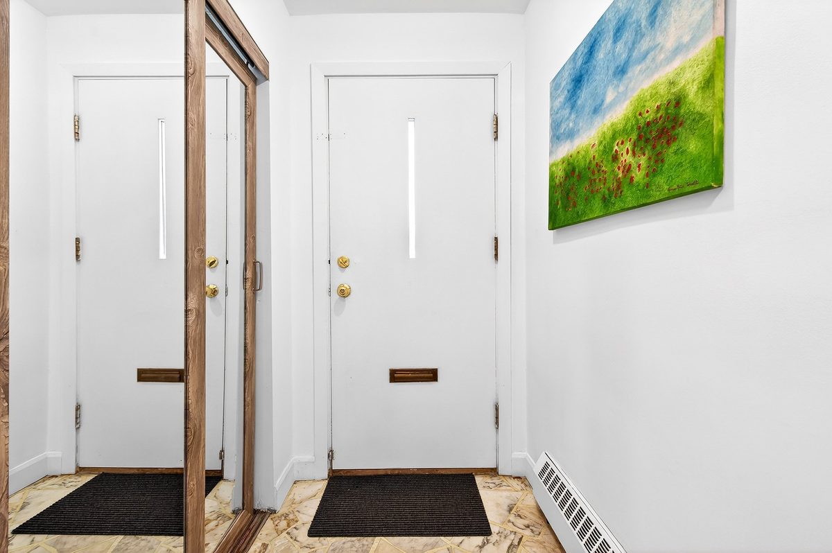 5720 Av. Palmer — photo 2