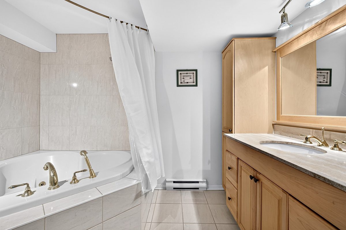 417 Boul. Beaconsfield — photo 42