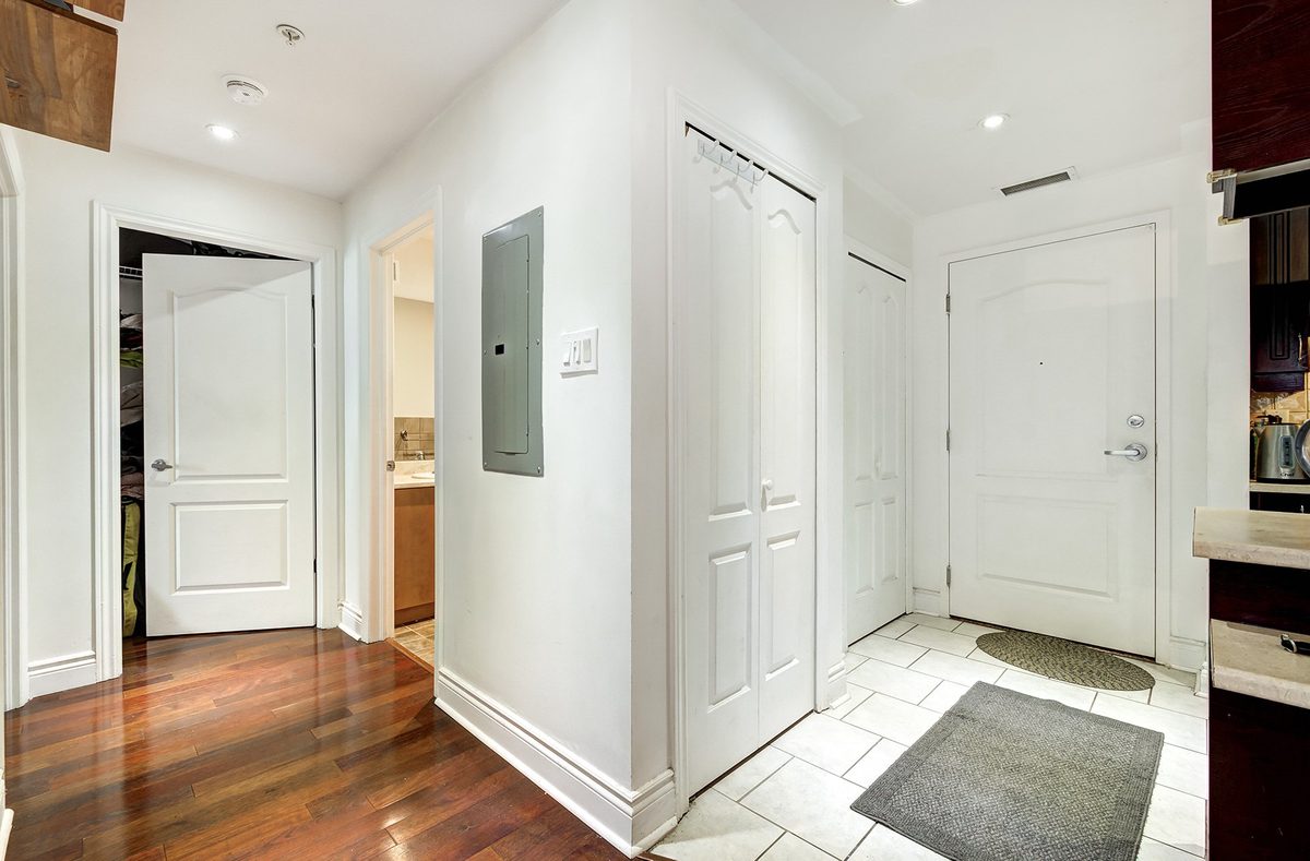 995 Boul. Jules-Poitras, apt. 210 — photo 21
