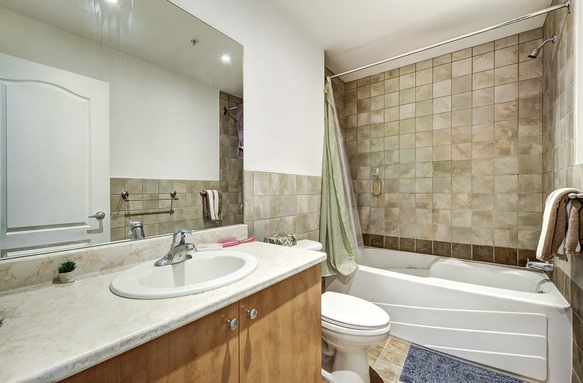 995 Boul. Jules-Poitras, apt. 210 — photo 23