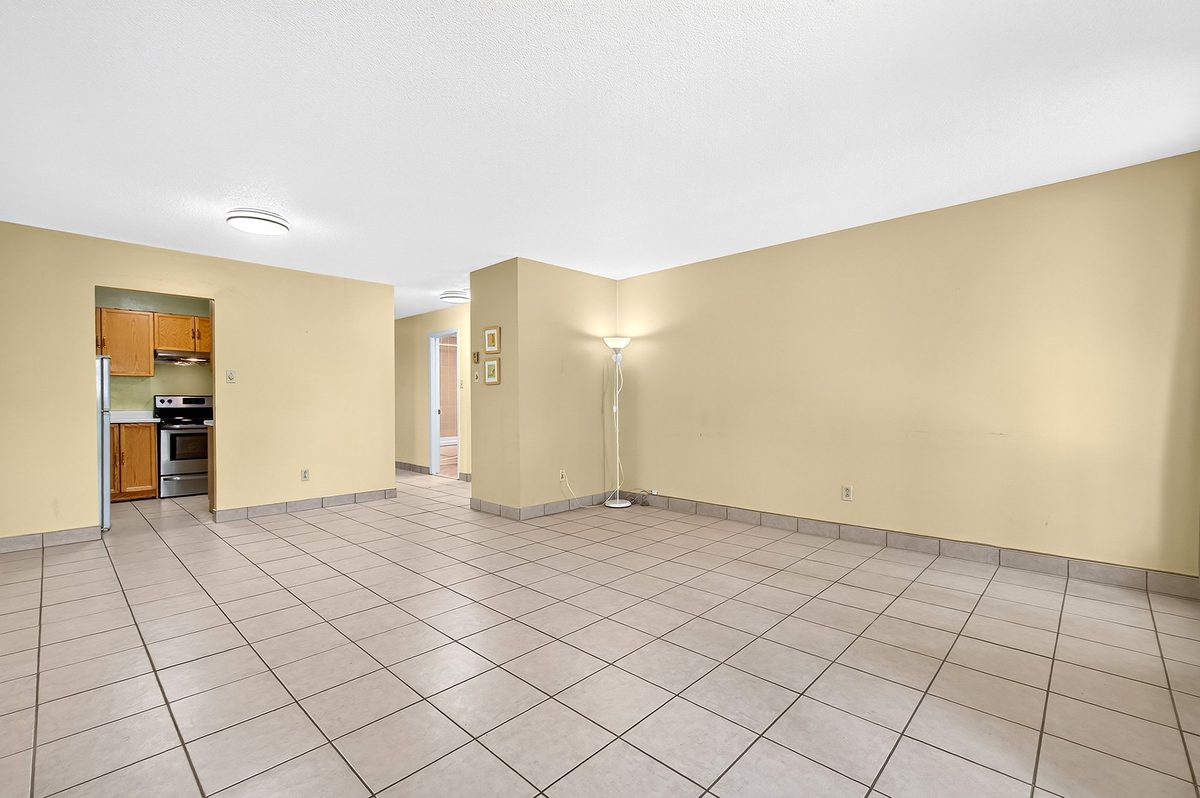 2490 Rue St-Antoine O., app. 201 — photo 6