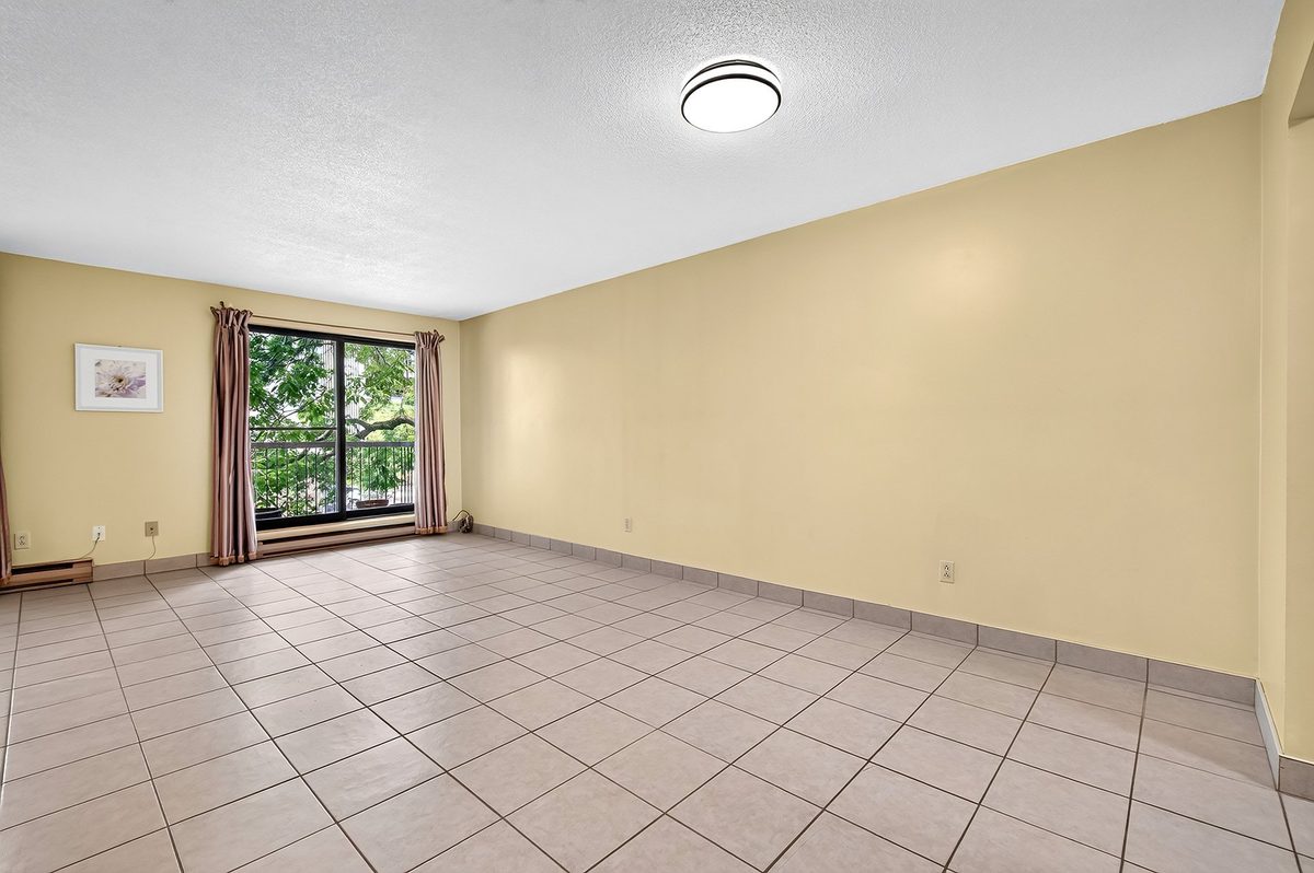 2490 Rue St-Antoine O., app. 201 — photo 10