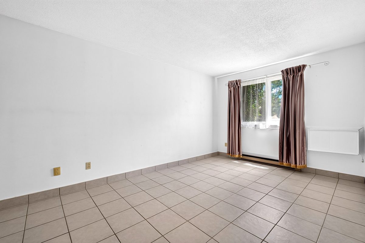 2490 Rue St-Antoine O., app. 201 — photo 19