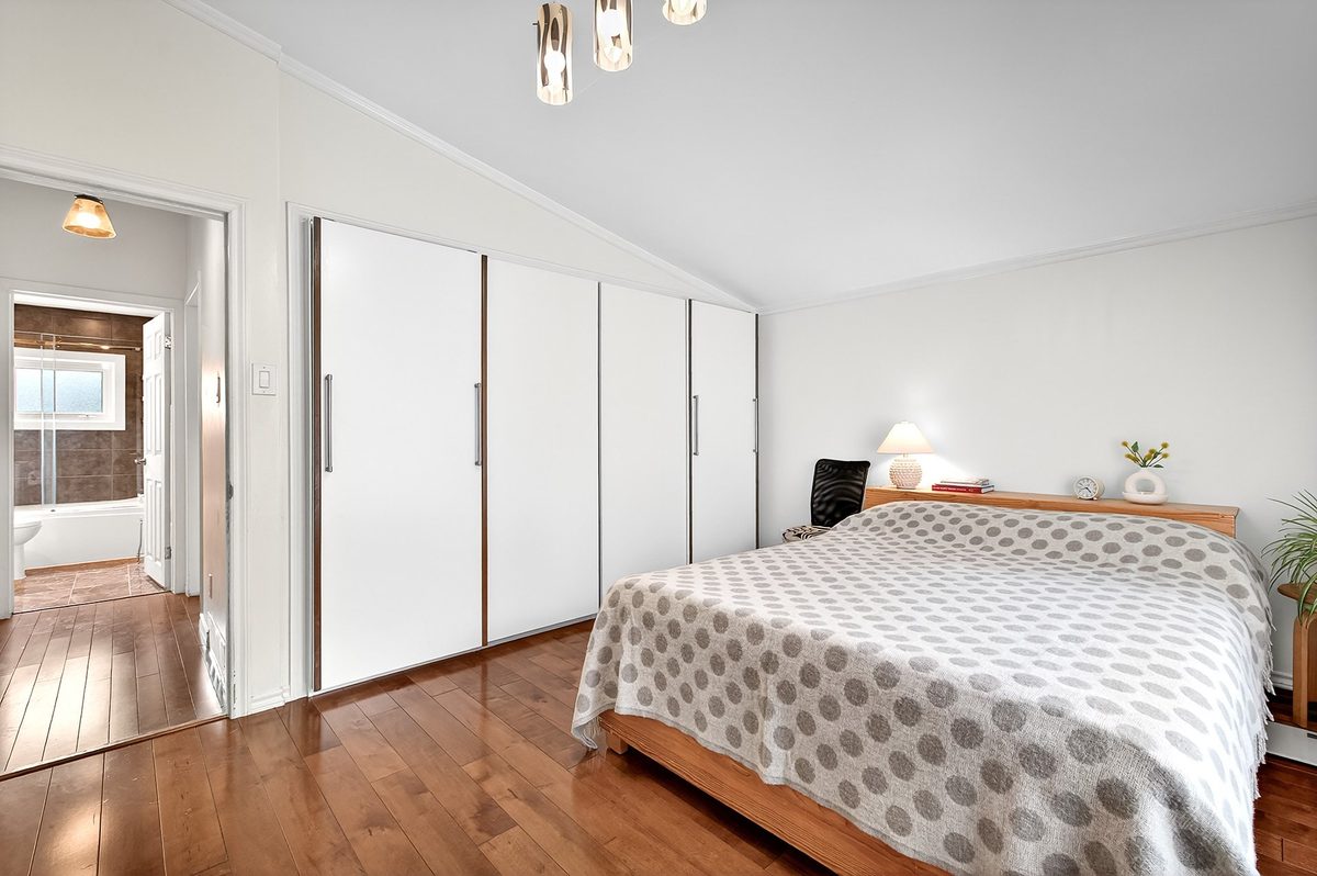 4766 Rue Gaston — photo 17