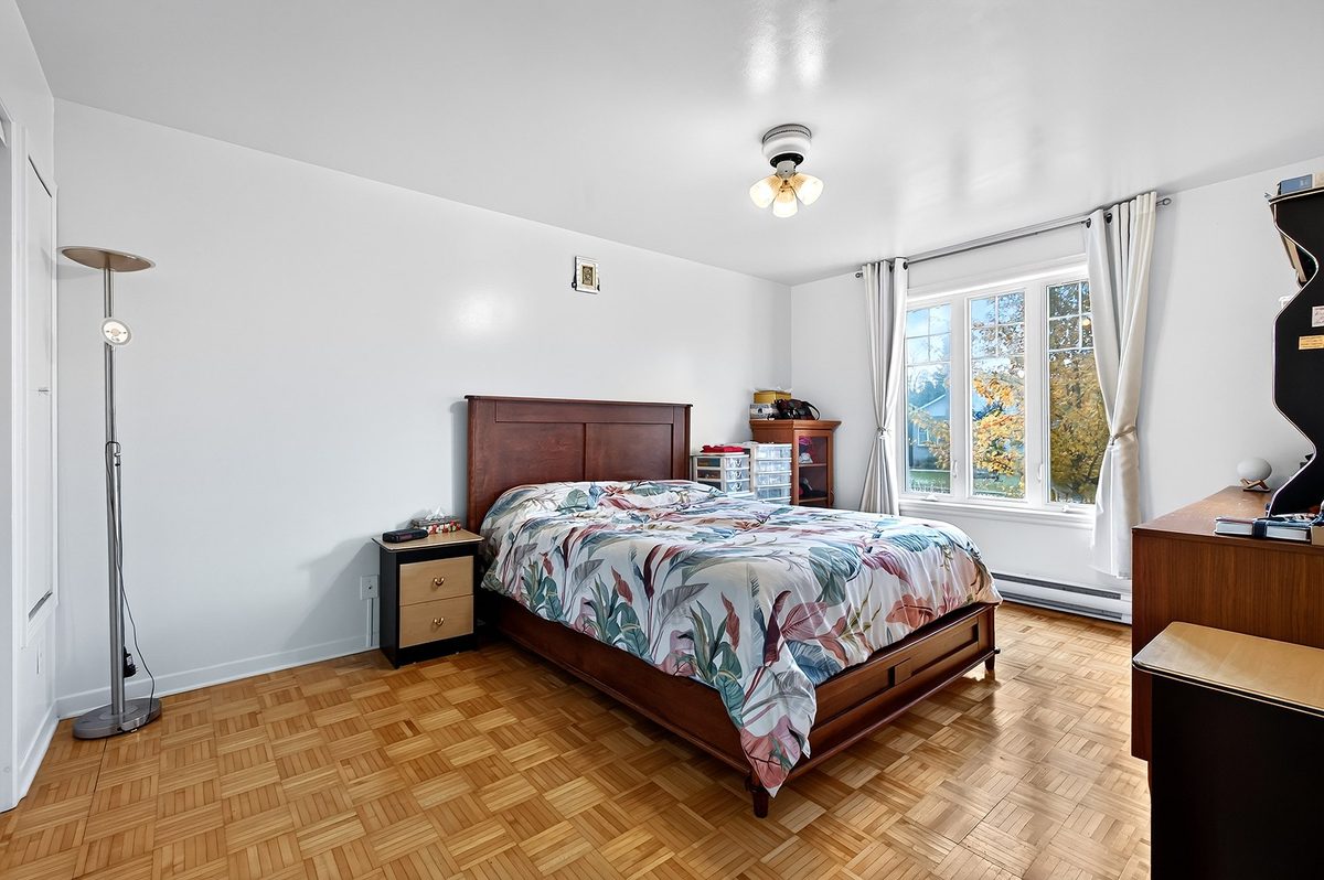 541 Rue Crabtree — photo 35