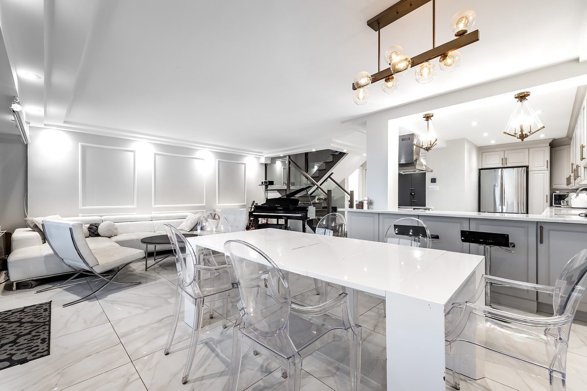 5790 Av. Rembrandt, apt. 905 — photo 10