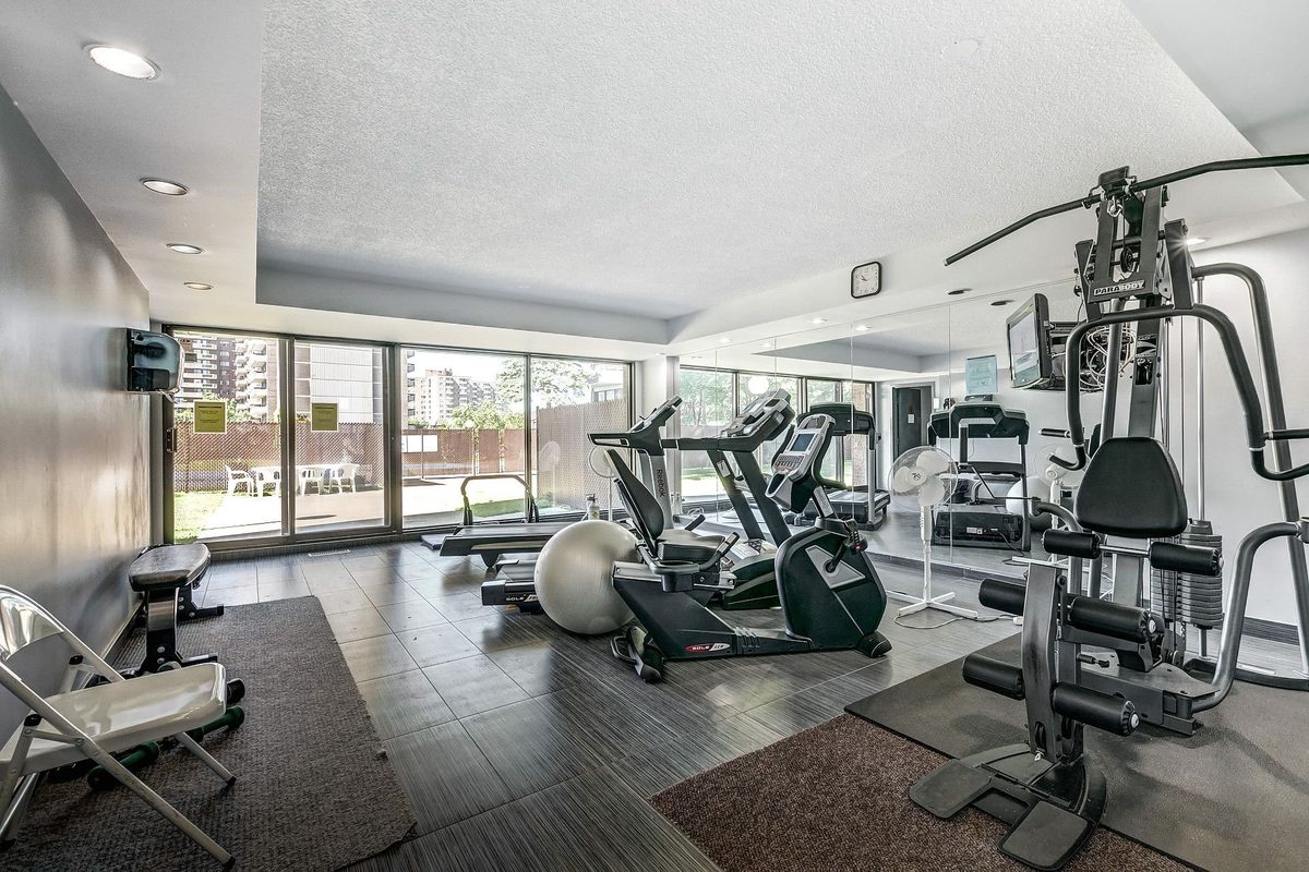 5790 Av. Rembrandt, apt. 905 — photo 48