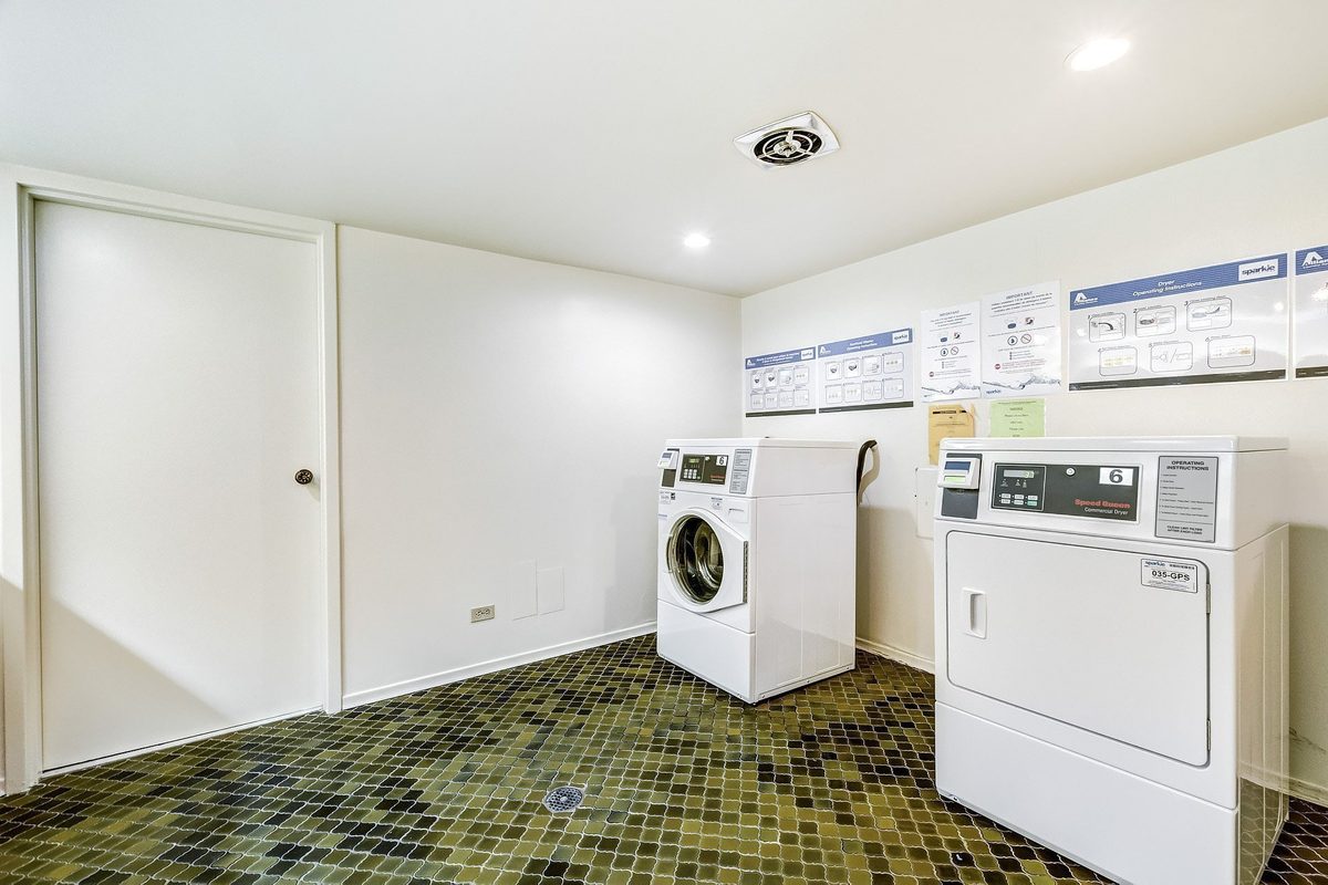5790 Av. Rembrandt, apt. 905 — photo 51