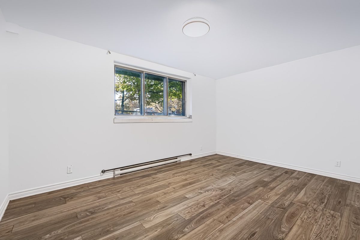 4400 Av. Barclay, app. 1 — photo 11