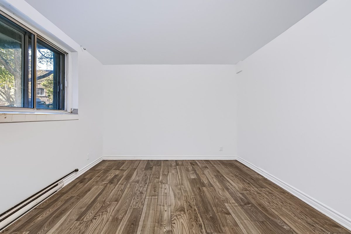 4400 Av. Barclay, app. 1 — photo 12