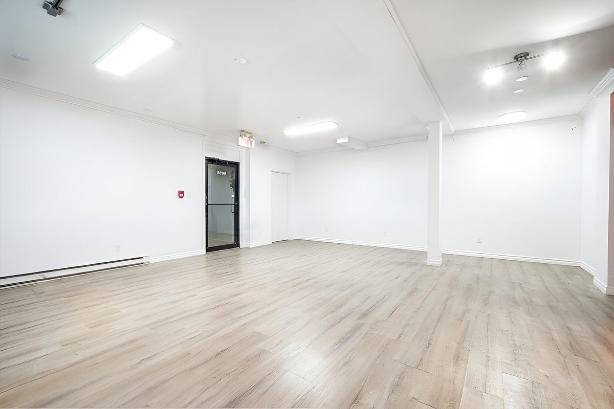 6056 Av. de Monkland — photo 13