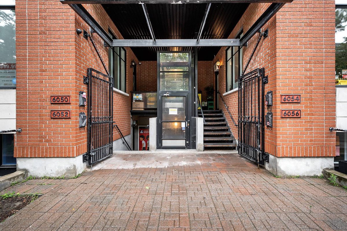 6056 Av. de Monkland — photo 34