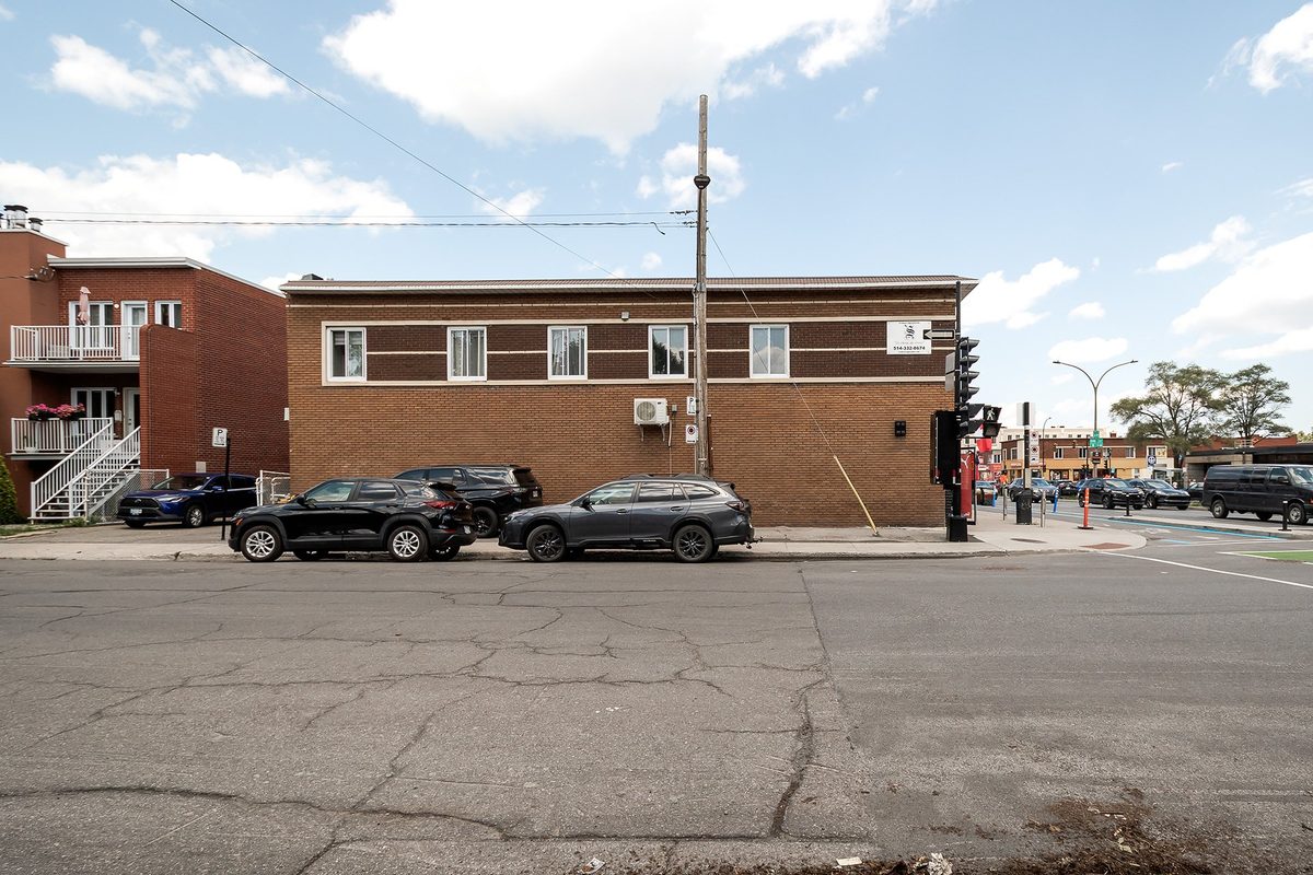 409-443 Boul. Henri-Bourassa E. — photo 12
