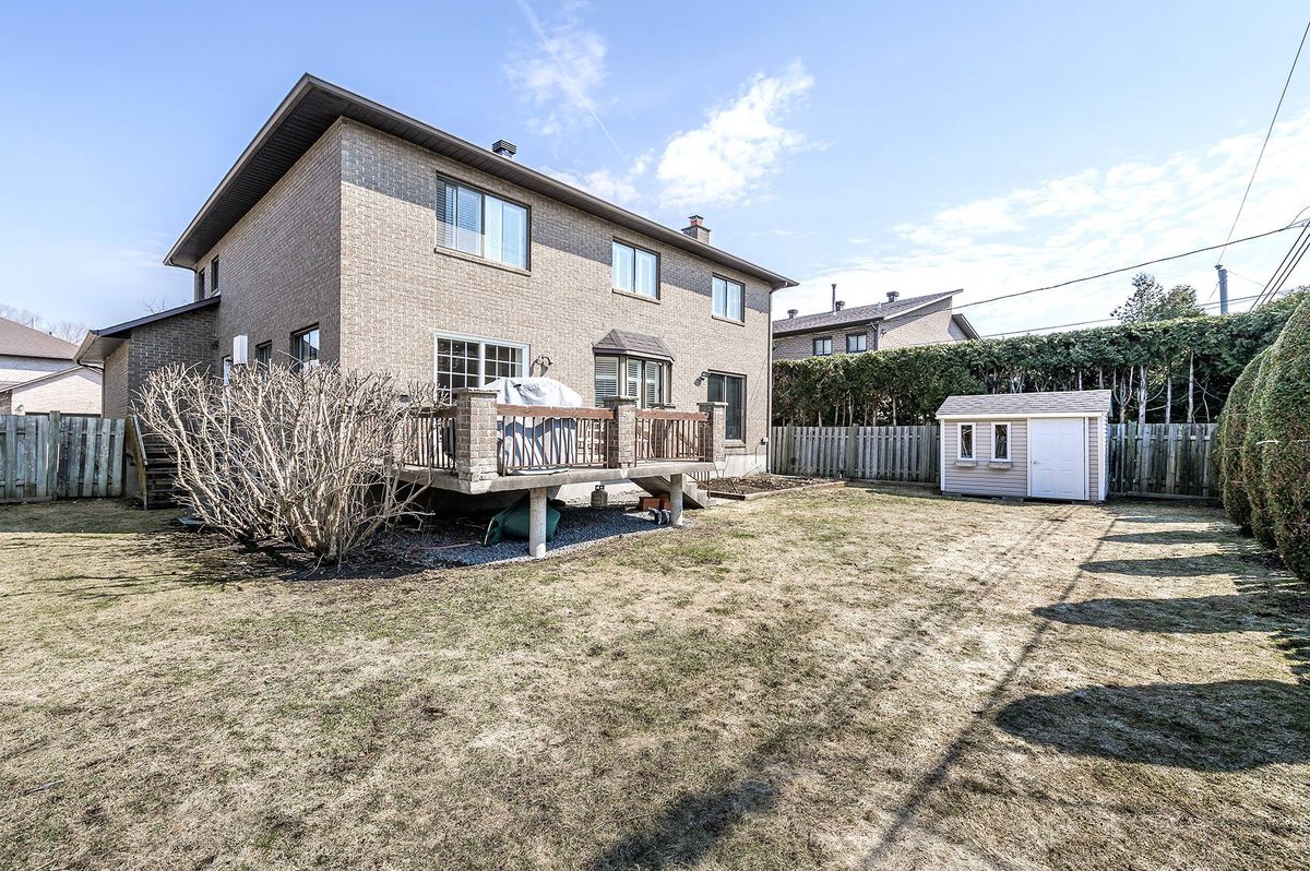 114 Rue Ryan — photo 37