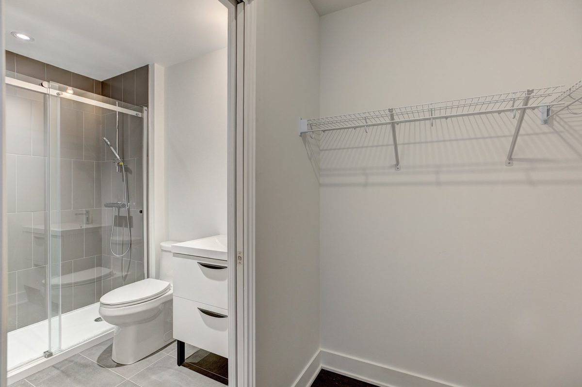 7227 Boul. Newman, apt. 219 — photo 32