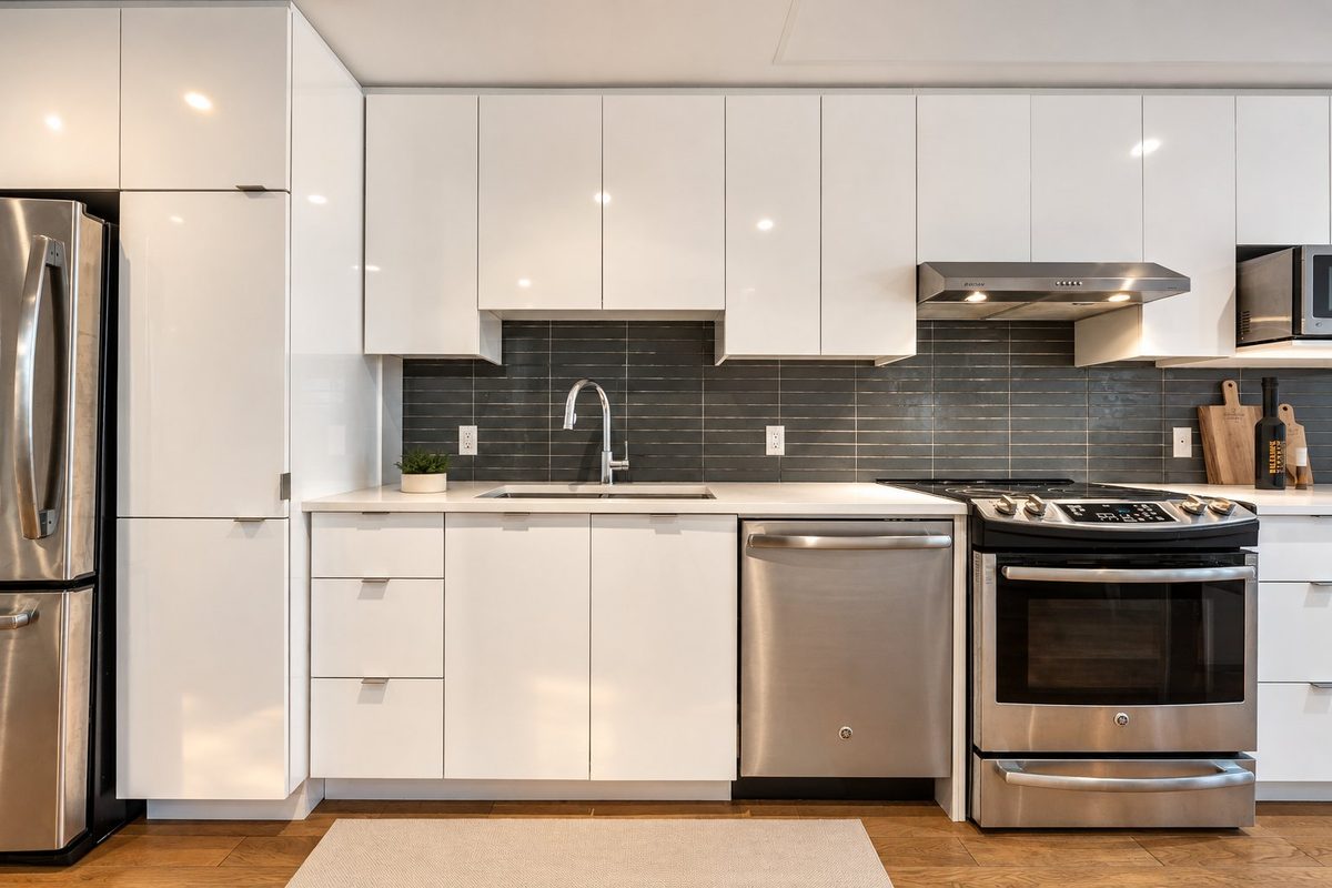 1181 Rue Bishop, apt. 408 — photo 4