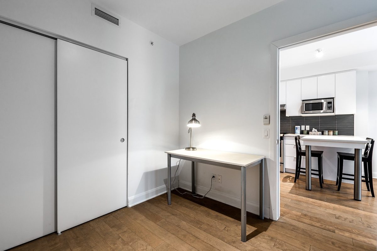 1181 Rue Bishop, apt. 408 — photo 28