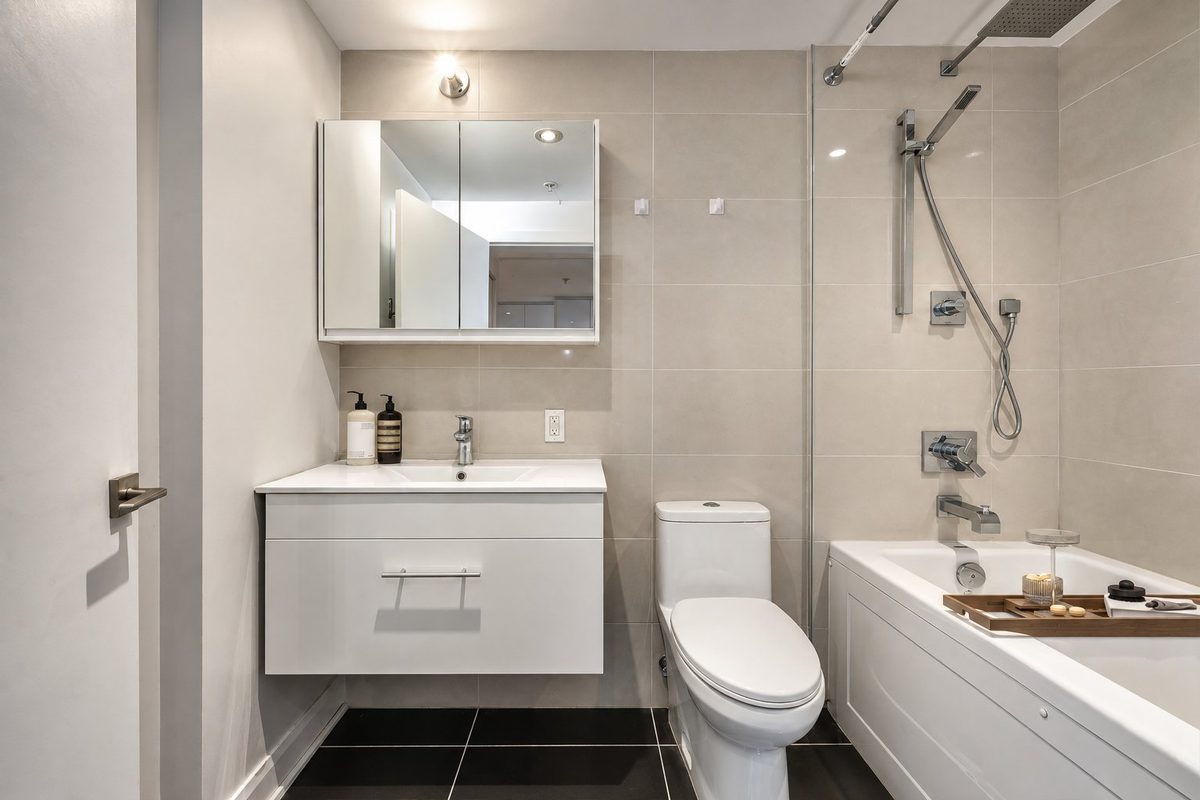 1181 Rue Bishop, apt. 408 — photo 31