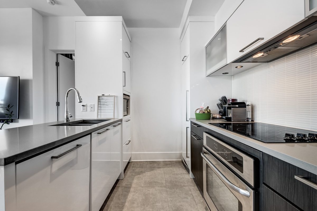 901 Rue de la Commune E., apt. 804 — photo 9