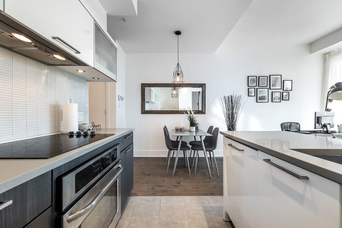 901 Rue de la Commune E., apt. 804 — photo 10
