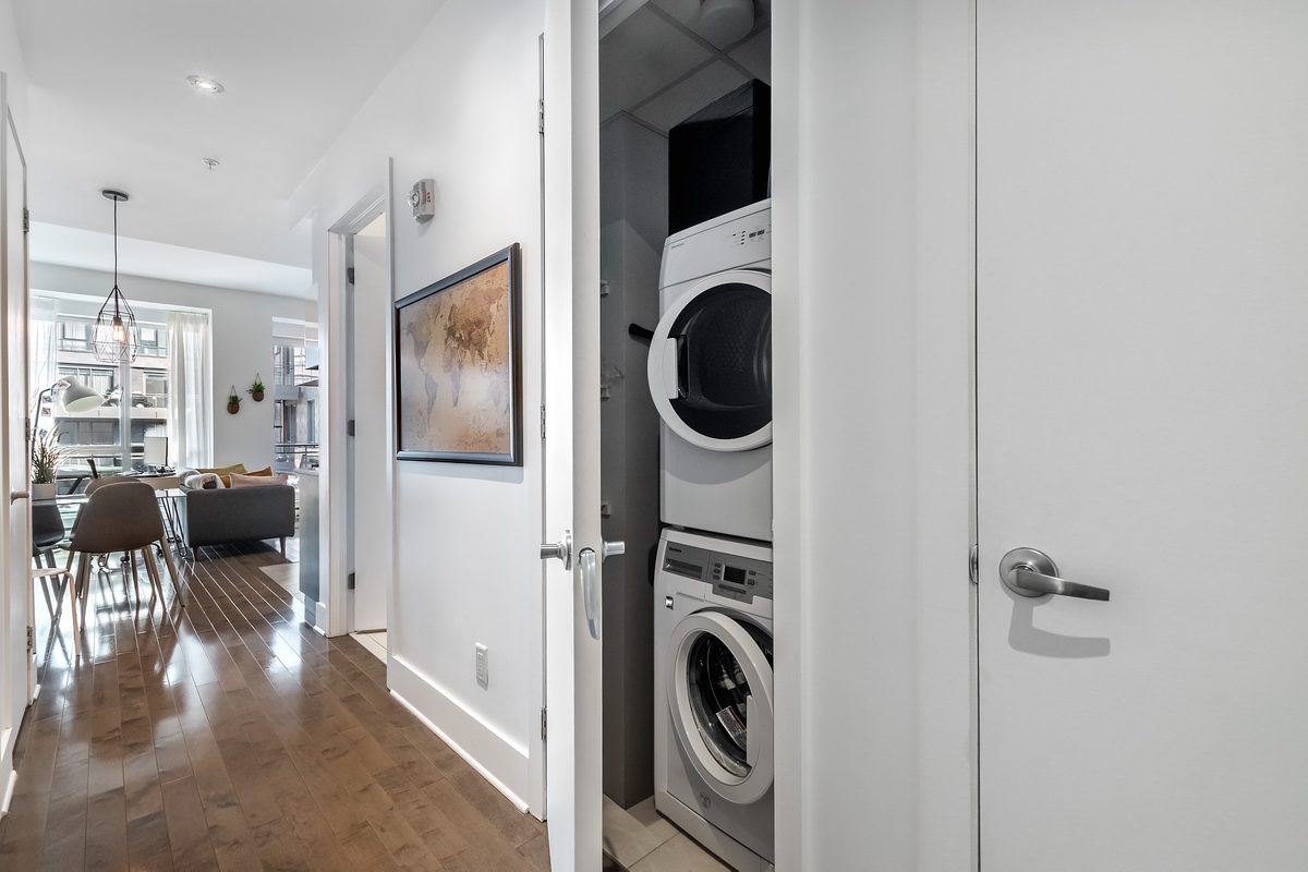 901 Rue de la Commune E., apt. 804 — photo 15