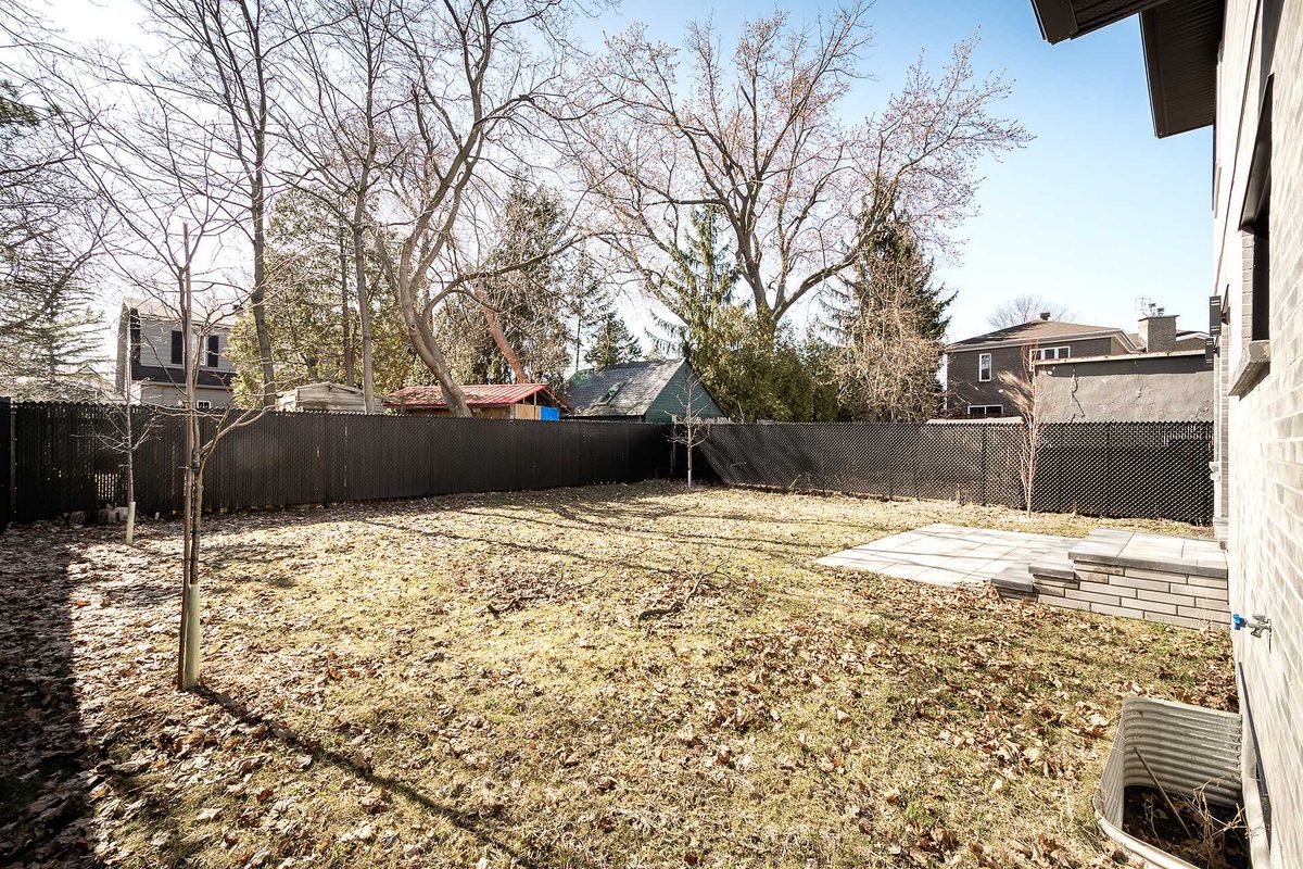 12 Av. Hillside — photo 26