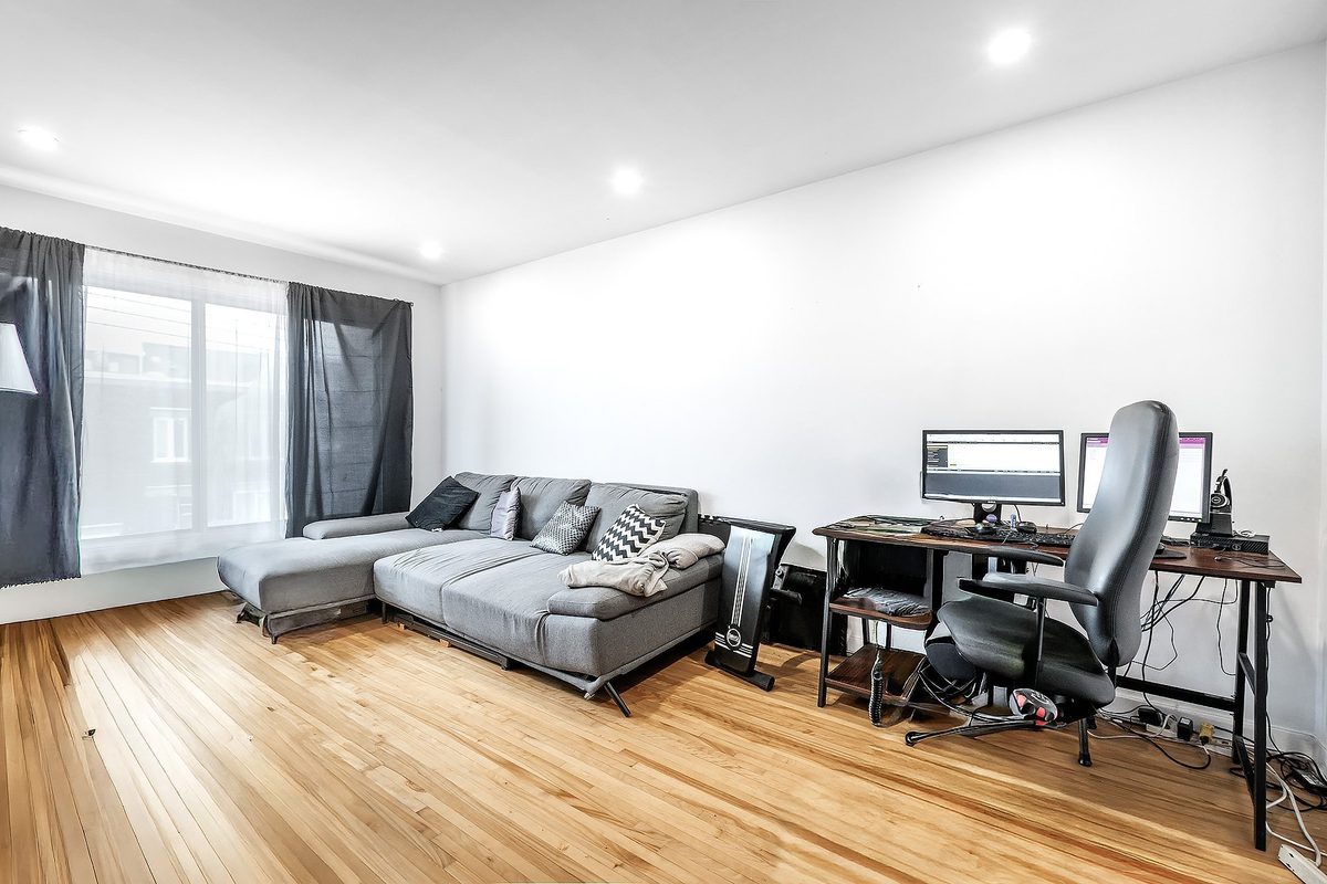2451 Rue Monsabré — 第3张照片