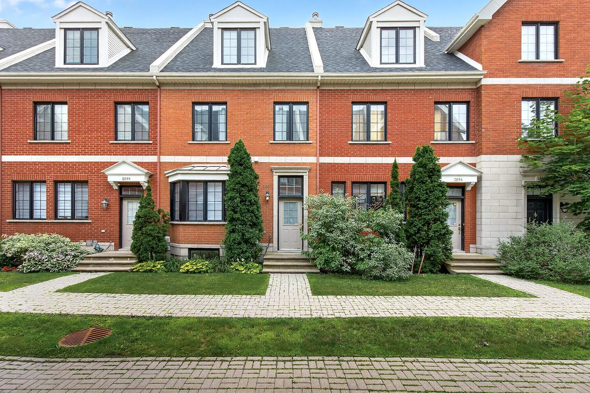 2686Z Av. Ernest-Hemingway — photo 1