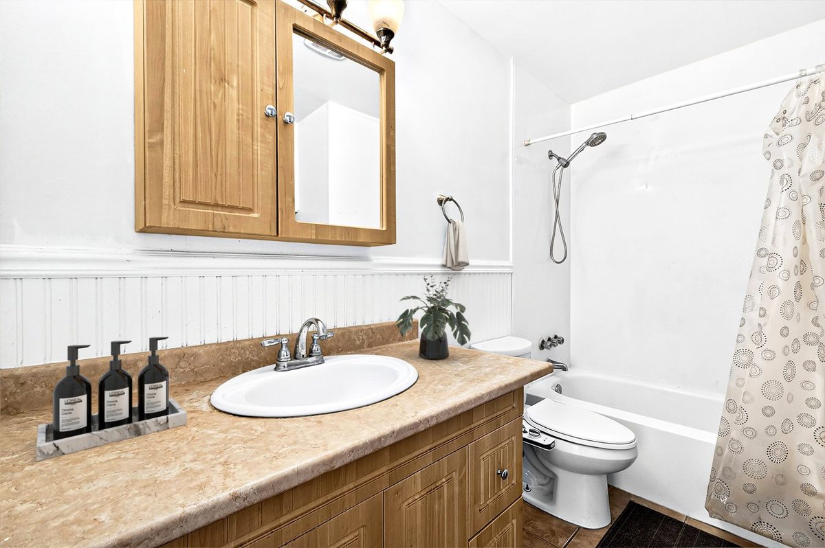 9717 Rue Jeannette — photo 35
