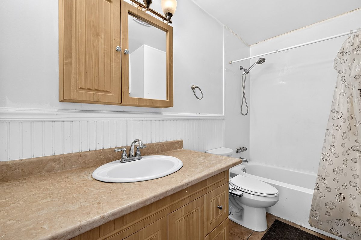 9717 Rue Jeannette — photo 36