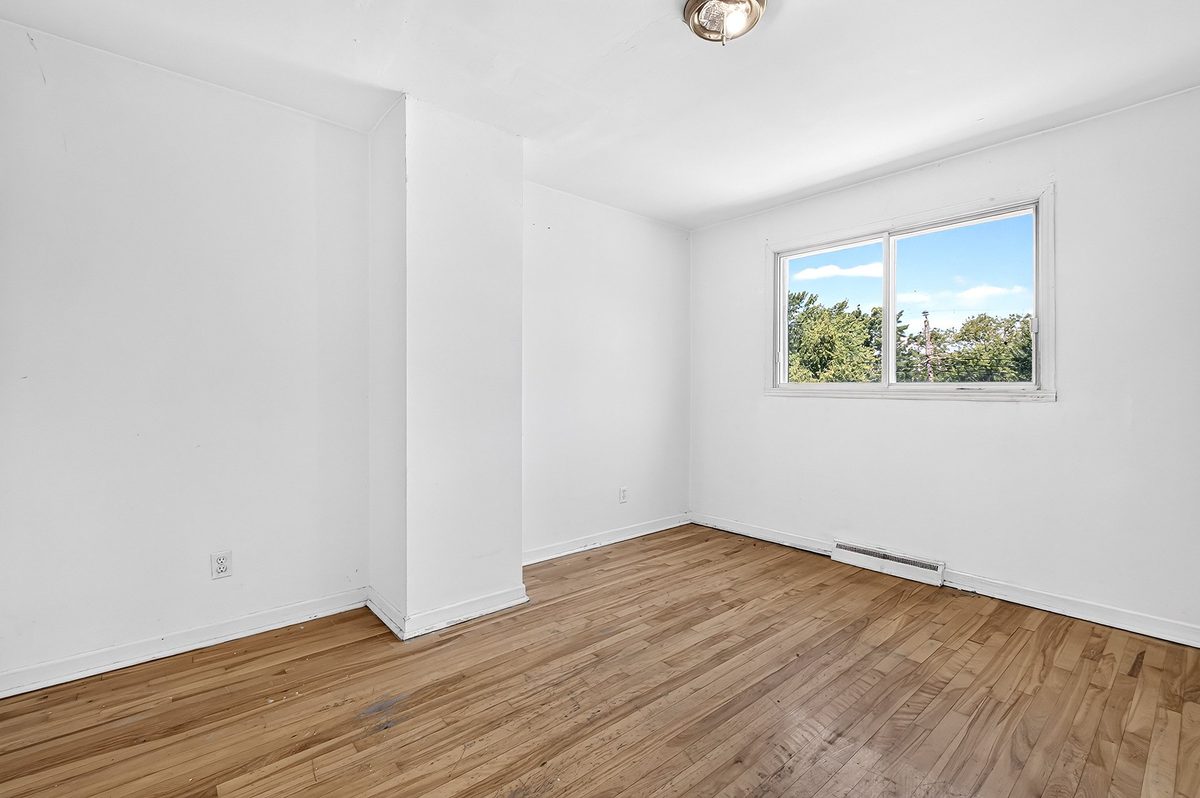 9717 Rue Jeannette — photo 42